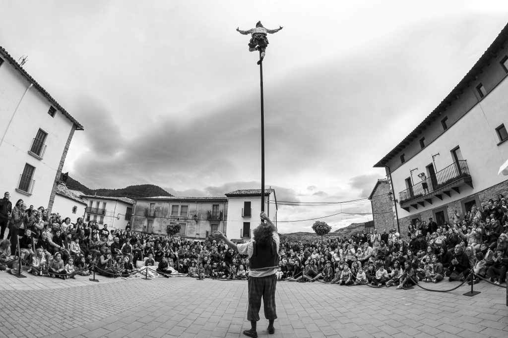 Espectaculo acrobacia